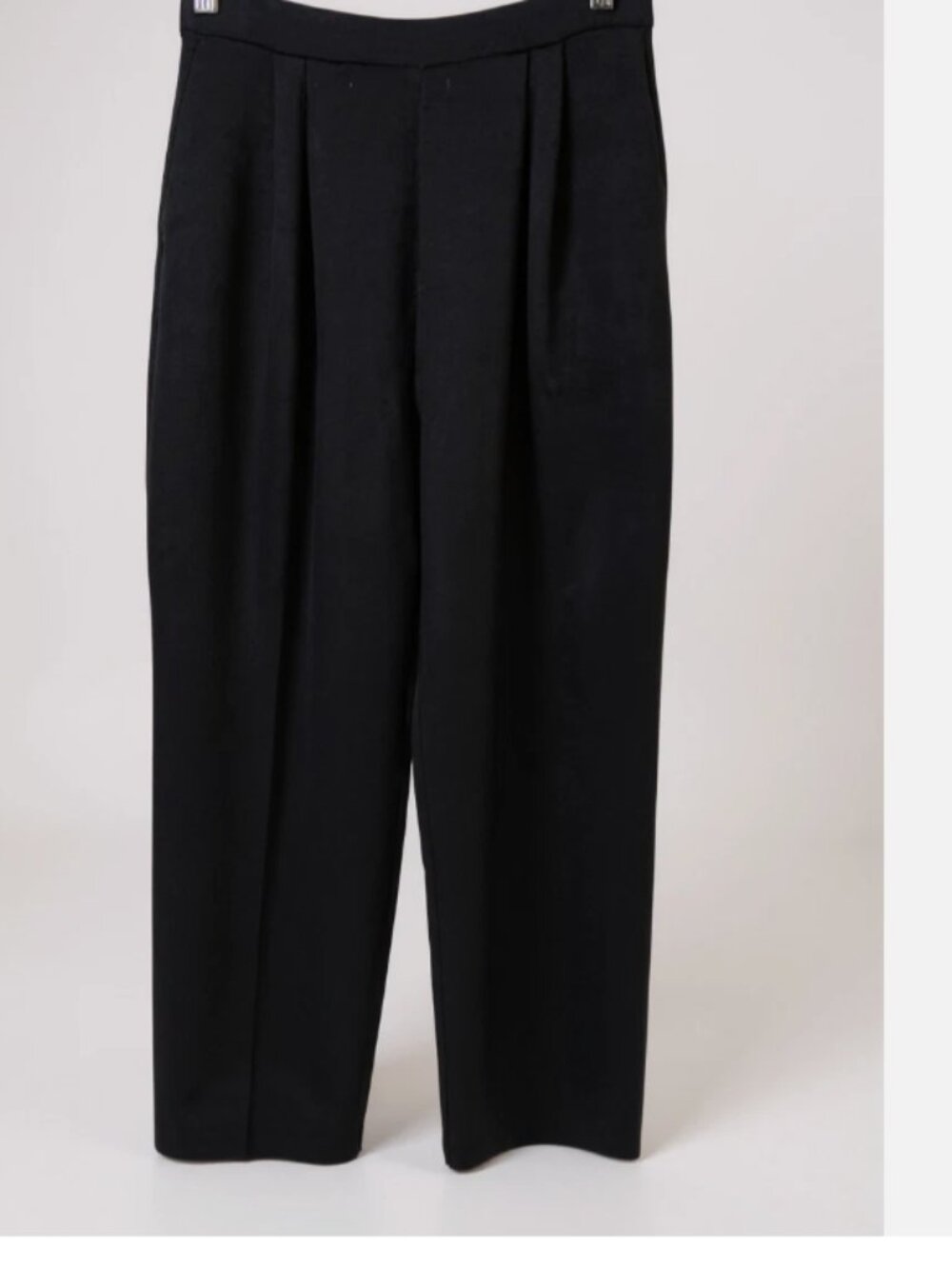 sz 4 St John knit pants black wool blend pull on